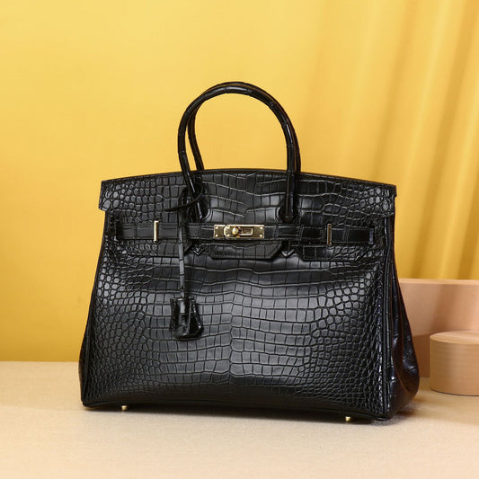 Elegant Croc-Embossed Large Tote Bag for Women, Premium High-End Banquet Handbag with Classic Sophisticated Design, A Luxurious Everyday Purse