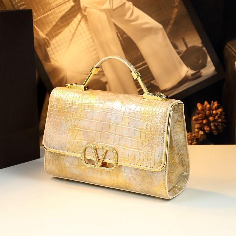 Genuine Leather Croc-Embossed Handbag for Women – Elegant Shoulder Crossbody Purse with Top Handle, Versatile Casual Tote for Daily Wear