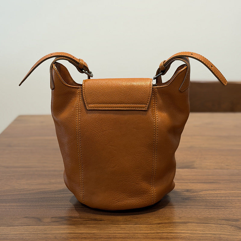 Vegetable-Tanned Cowhide Bucket Bag for Women, Casual Chic Shoulder Crossbody Purse, Pleated Top Layer Leather Handbag for Ladies
