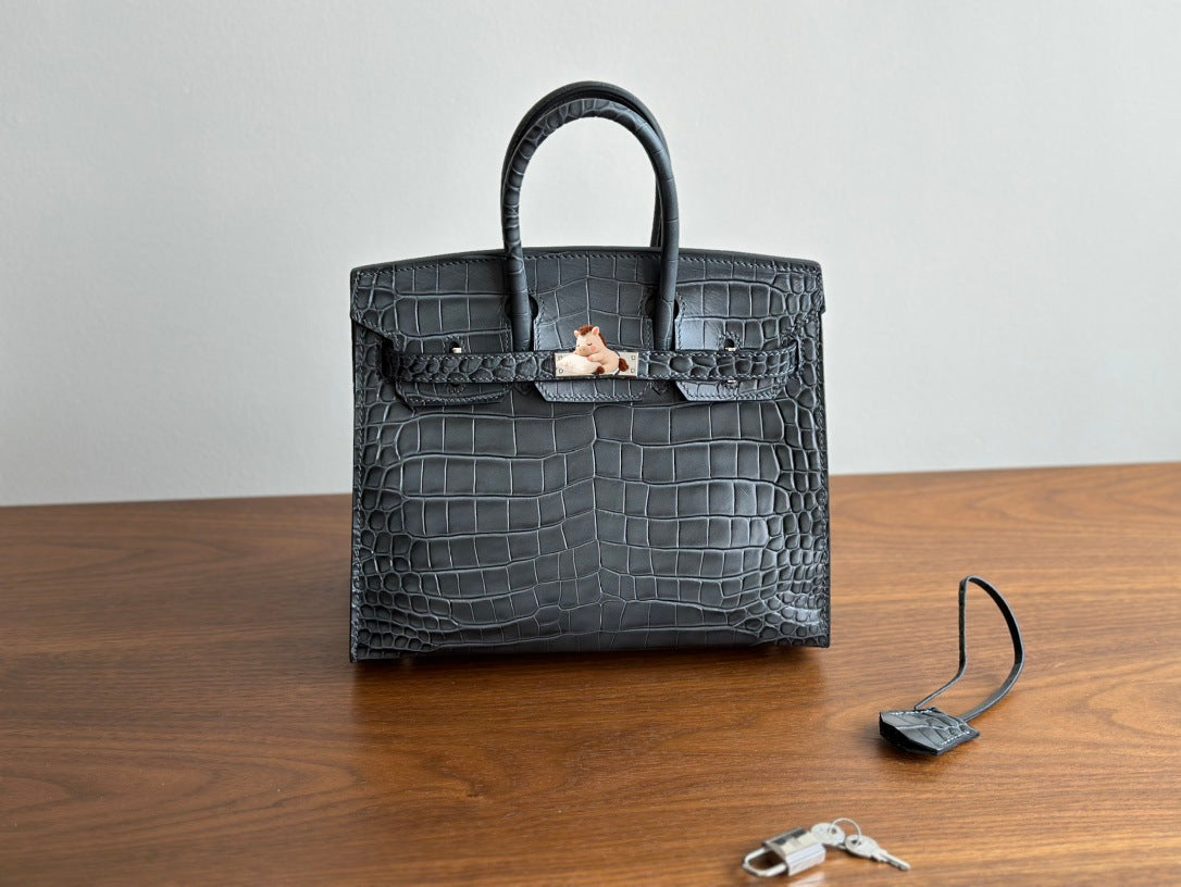 Chic Silver-Tone External Stitching Croc-Embossed Birkin-Inspired Tote Bag for Women, 25cm Stainless Steel Hardware Top-Layer Cowhide Handbag with Premium Quality