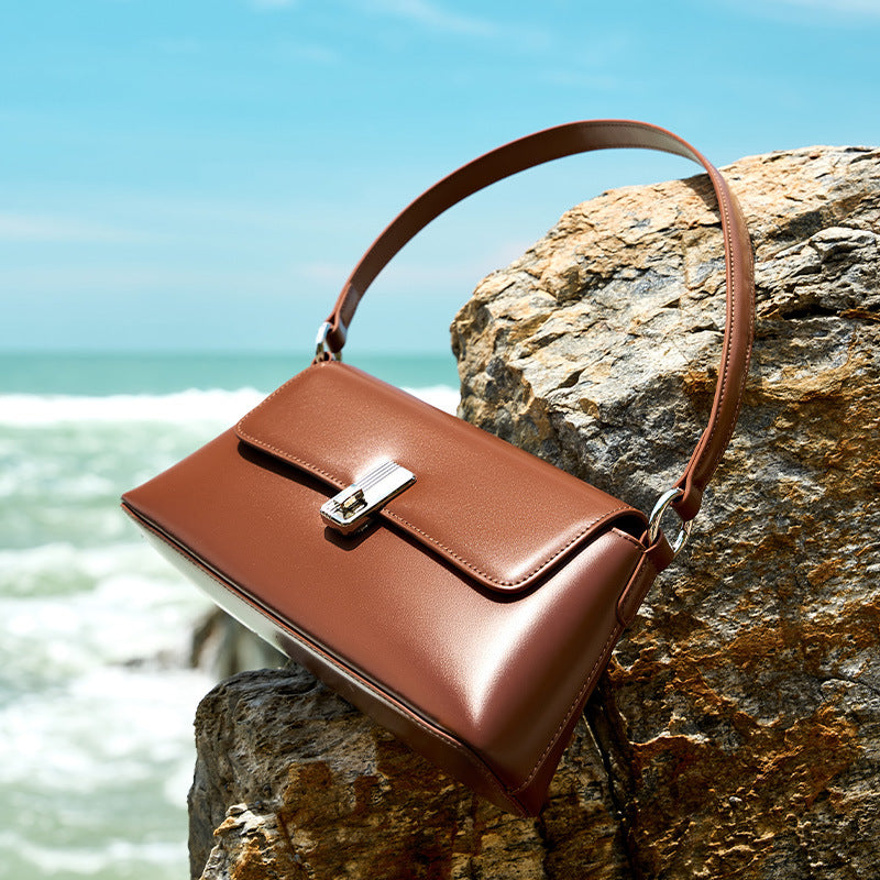 Red French Style Baguette Bag in Genuine Leather, Niche Premium Commute Shoulder Crossbody Top Handle Purse, Chic Underarm Handbag for Women