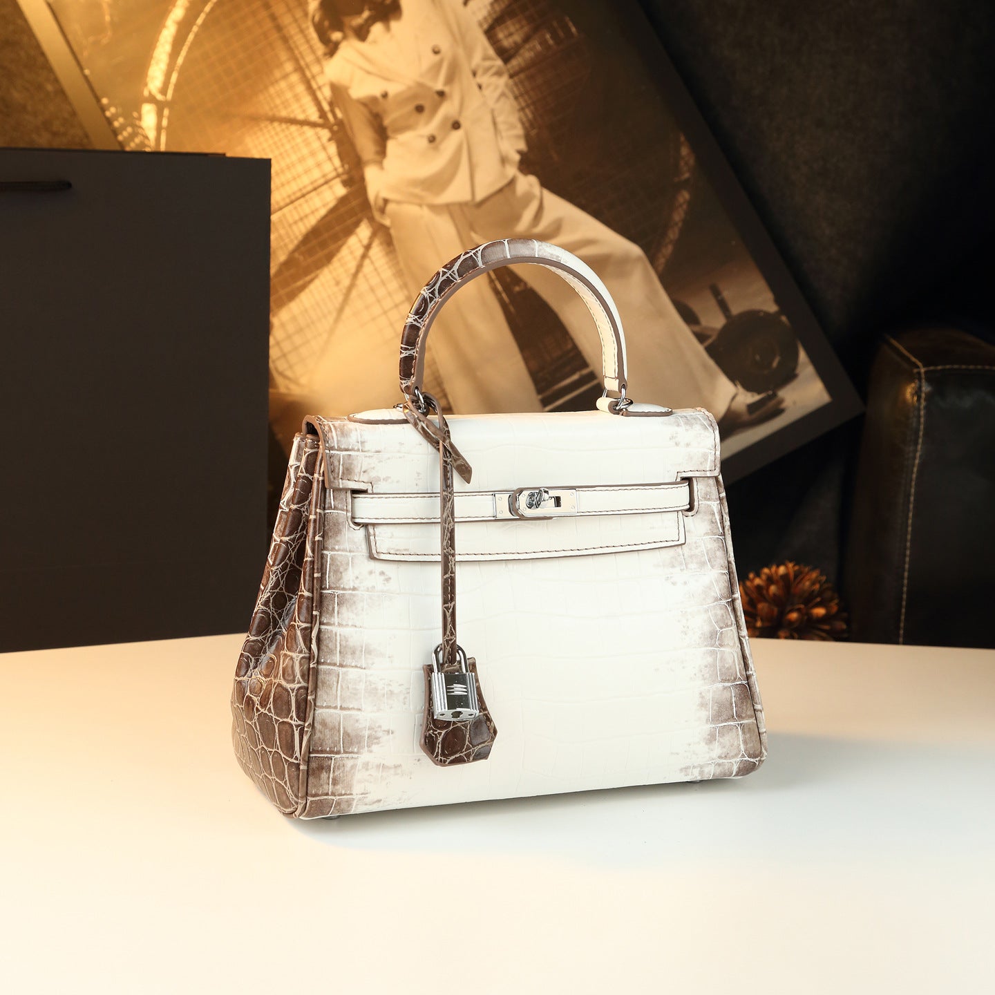 New Arrival Kelly-Inspired Croc-Effect Leather Bag for Women, A Minimalist Soft Leather Top-Handle Shoulder Crossbody Handbag with Urban Elegant Design
