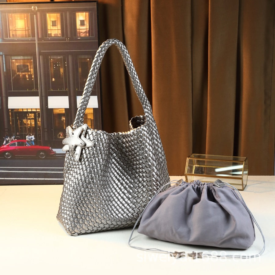 Woven Tote Bag for Women with Star Charm, Large Capacity Casual Commuter Shoulder Handbag, Trendy Purse with Playful Star Accent