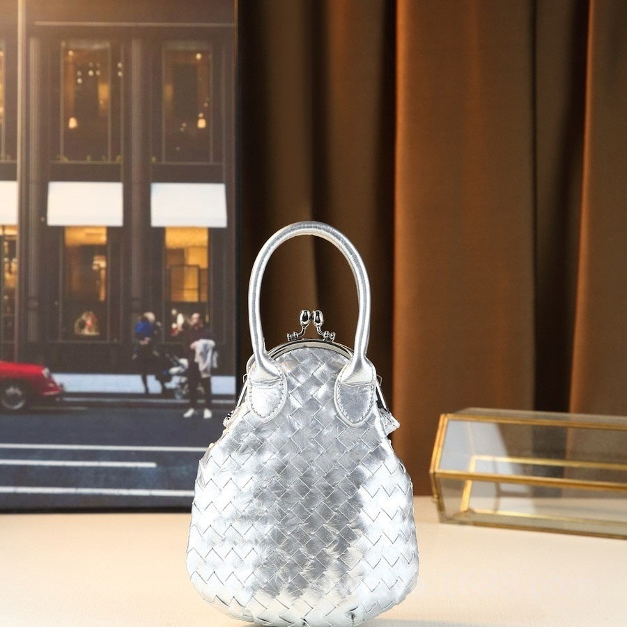 Woven Mini Shell Bag for Women Shoulder Crossbody Handbag, Casual Versatile Purse with Clasp Closure and Artisan Texture