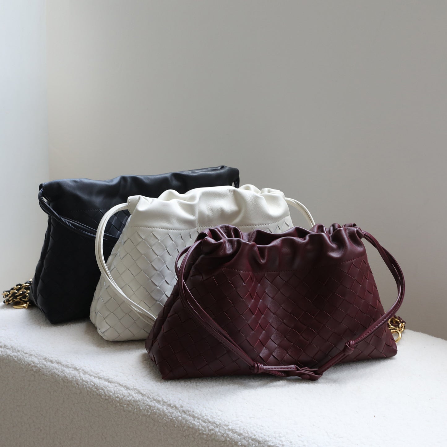Sheepskin Woven Cloud Drawstring Bag for Women Light Luxury Chain Shoulder Crossbody Handbag, Minimalist Trendy Purse with Soft Texture