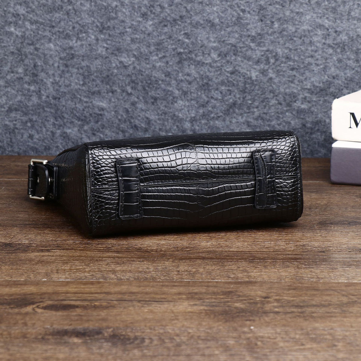 New Arrival Croc-Effect Business Shoulder Bag for Men, A Trendy Crossbody Backpack with Fashionable Design, Perfect for Outdoor & Everyday Use