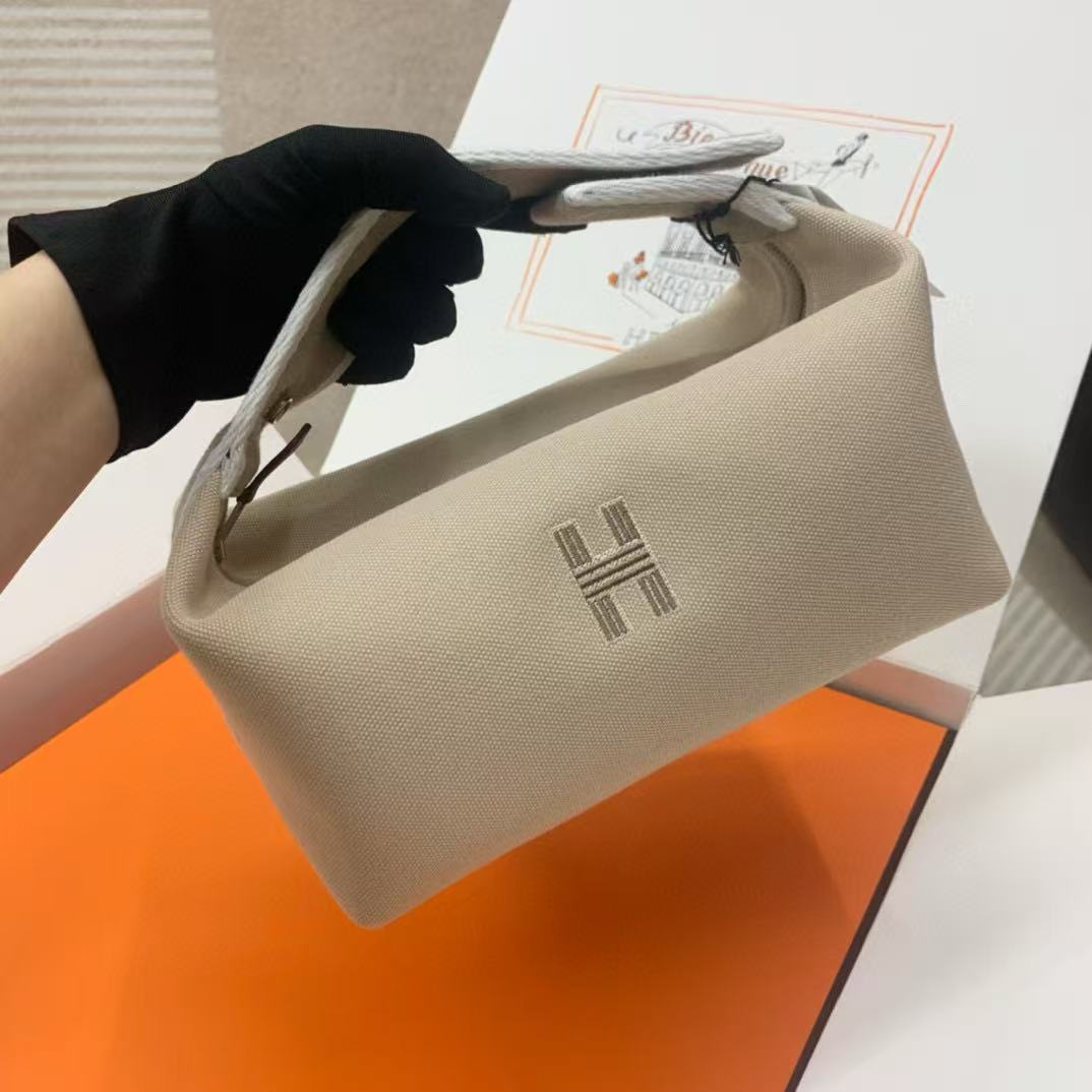 Waterproof Canvas Toiletry Bag for Women, Hermès-Inspired Travel Makeup Pouch 21/25cm, Semi-Handmade Embroidered Box Bag with Sturdy Steel Hardware, Portable Cosmetic Organizer for Daily Use