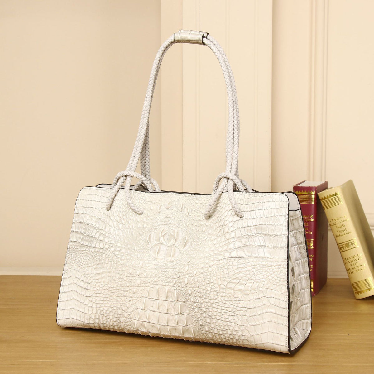 New Arrival Croc-Effect Classic Tote Bag for Women, A Large Capacity Shoulder Crossbody Handbag with Croc-Pattern Design