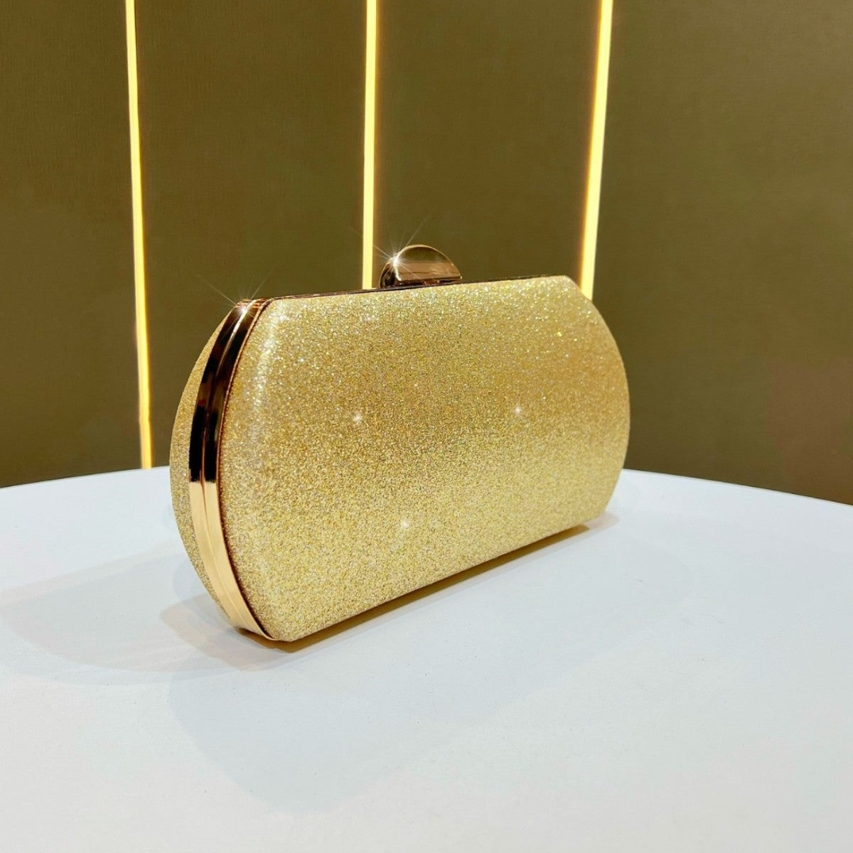 Elegant Rhinestone-Embellished Evening Clutch for Women, A Minimalist Sparkly Shoulder Crossbody Bag Perfect for Formal Dresses Banquets & Special Occasions