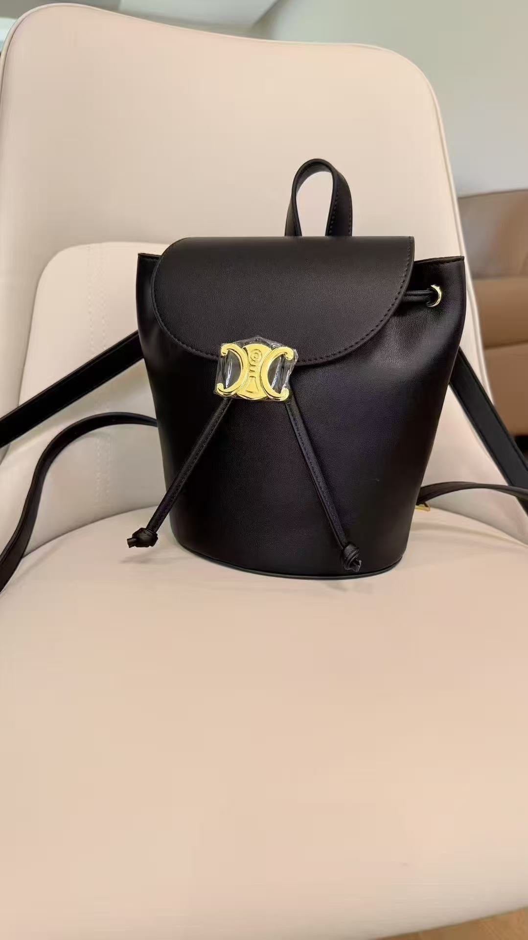 Genuine Leather Backpack for Women, New 2026 Fall Winter Large Capacity Commute Small School Daypack, Trendy Casual Travel Bag for Ladies
