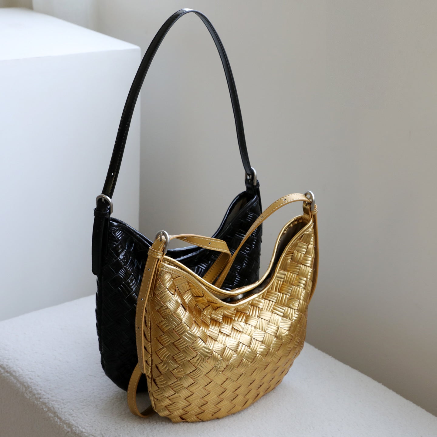Top Layer Cowhide Woven Underarm Bag for Women Minimalist Handmade Shoulder Crossbody Handbag, Premium Genuine Leather Purse with Artisan Texture