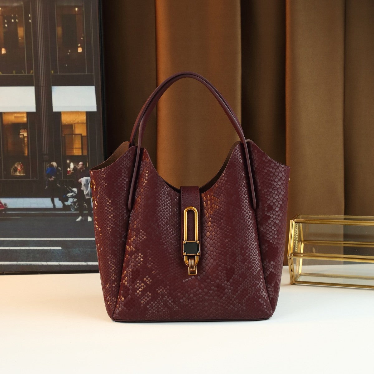 Light Luxury Large Capacity Tote Bag for Women Premium Commuter Top Handle Handbag, Fashion Shoulder Crossbody Purse with Elegant Design