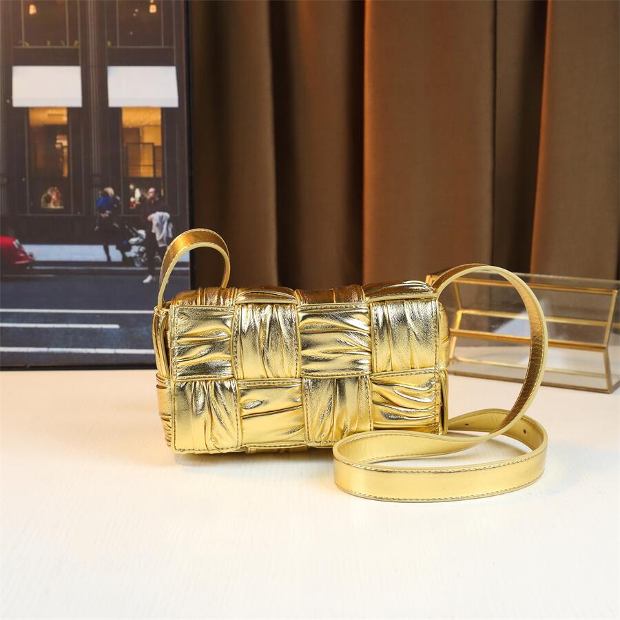 Checkered Pleated Woven Bag for Women High-Quality Large Capacity Shoulder Crossbody Handbag, Versatile Purse with Textured Checkered Design