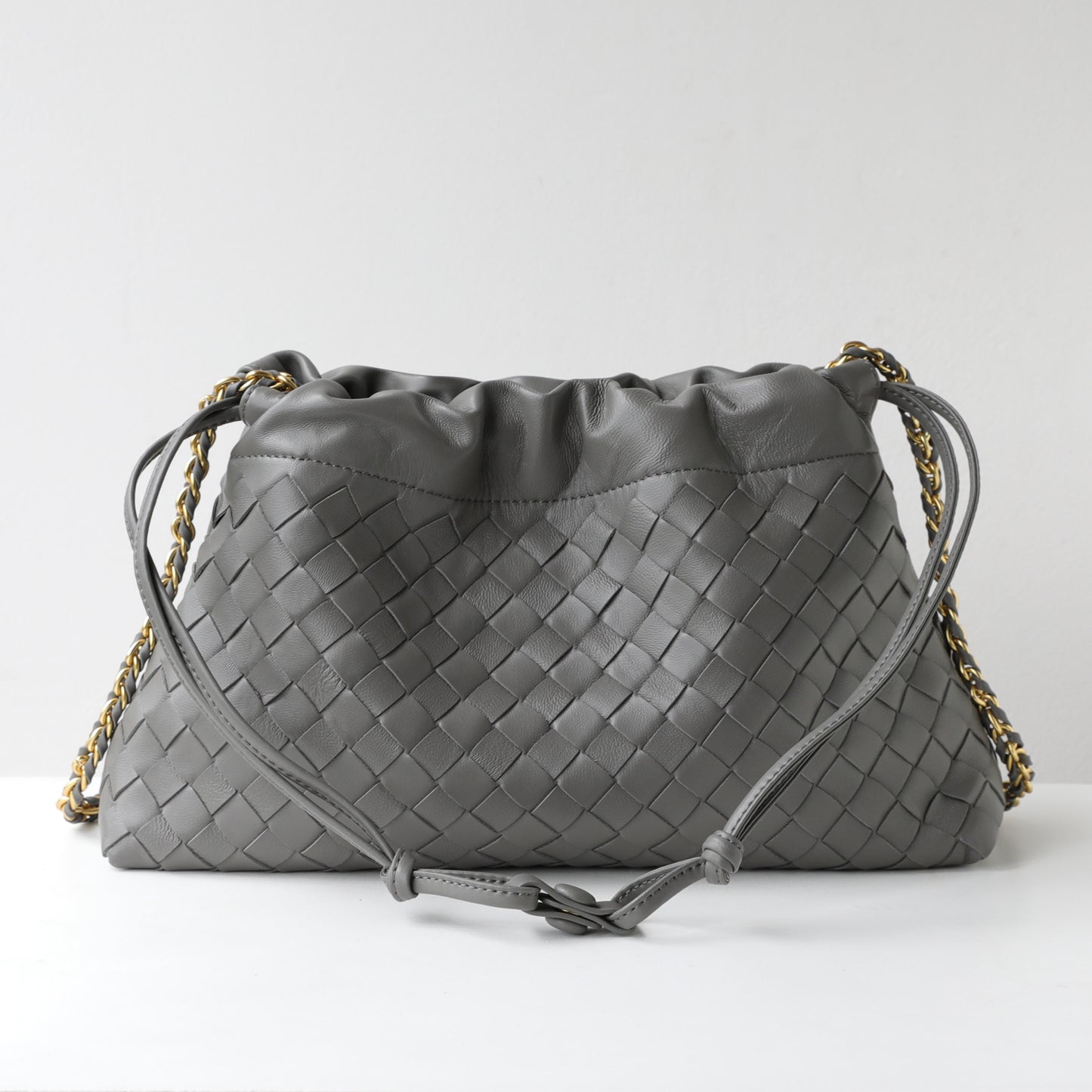 Sheepskin Woven Cloud Drawstring Bag for Women Light Luxury Chain Shoulder Crossbody Handbag, Minimalist Trendy Purse with Soft Texture