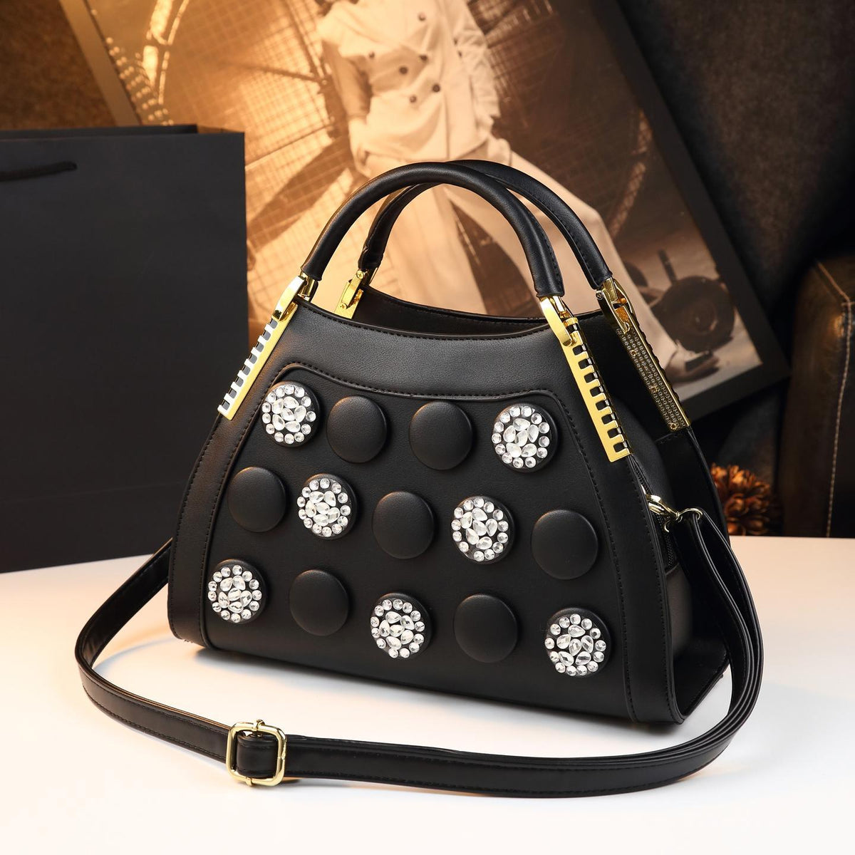 Chic Rhinestone-Embellished Genuine Leather Handbag for Women, An Elegant Banquet Purse with Stylish Design, Perfect for Middle-Aged Moms & Special Occasions