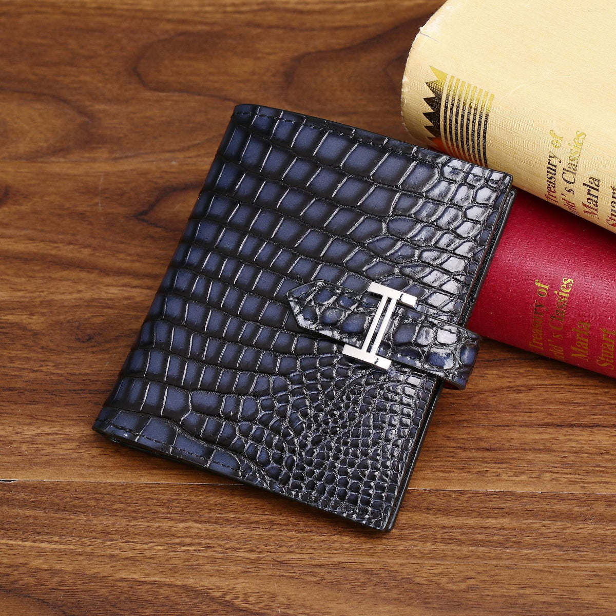 New Arrival Croc-Effect Suit Clutch Wallet for Men & Women, A Multi-Functional Card Holder with Multiple Slots, Perfect Business Accessory