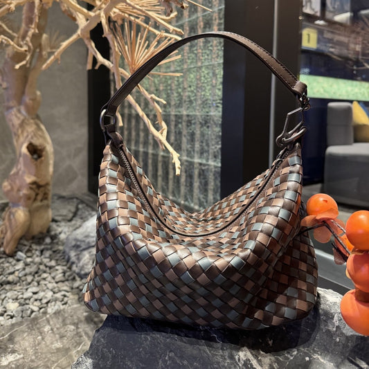 Genuine Sheepskin Leather Woven Dog Walking Bag for Women, Large Capacity Hobo Pillow Shoulder Underarm Purse, Fashionable Casual Handbag for Ladies