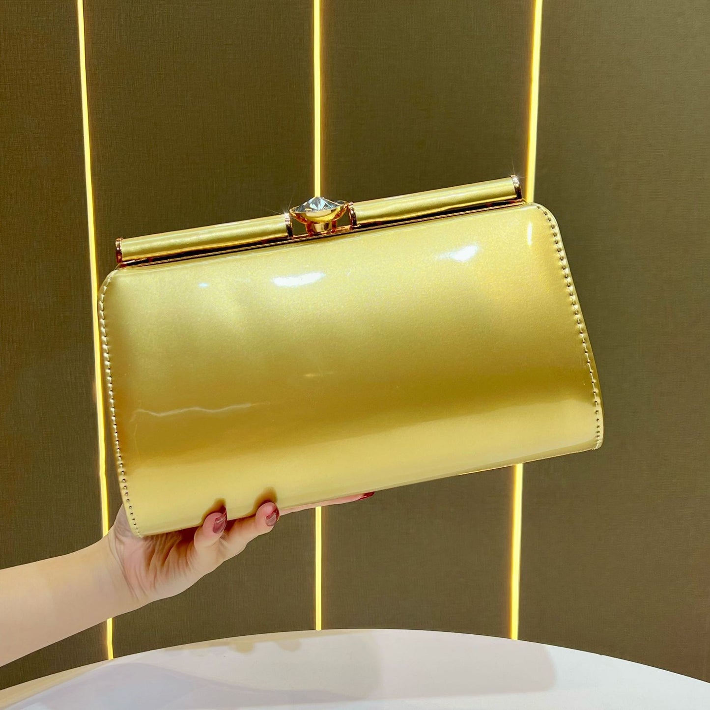 Women's New Large Capacity Top-Handle Handbag, Minimalist Fashionable Crossbody Shoulder Bag with Versatile Design, Perfect Commuter Purse