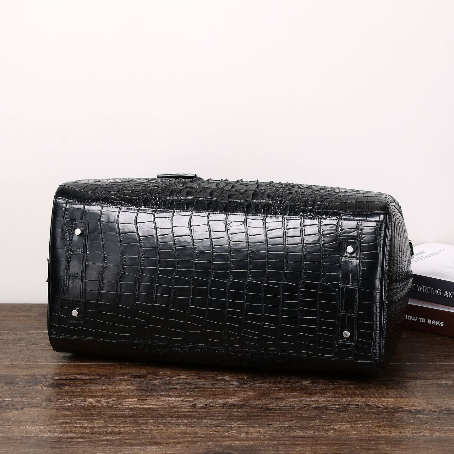 New Arrival Croc-Effect Large Travel Duffel Bag for Men, A Spacious Business Trip Carryall with Multi-Functional Top-Handle Design