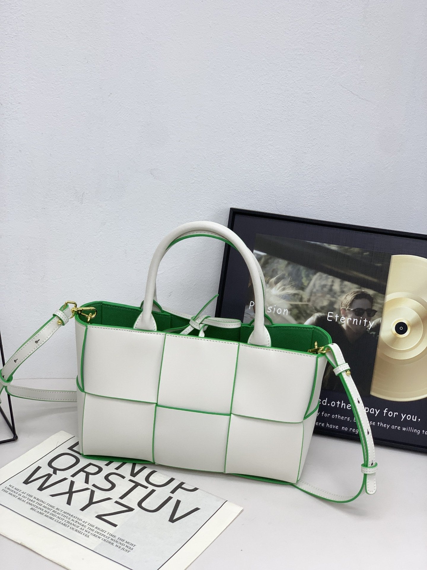 Genuine Leather Woven Large Capacity Tote Bag for Women, New Premium Shoulder Underarm Top Handle Purse, Fashionable Commute Handbag for Ladies