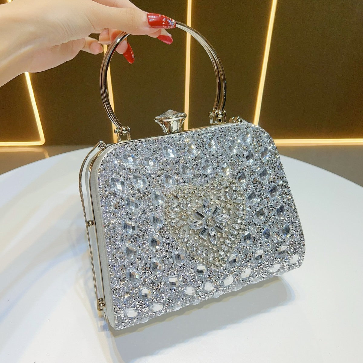 Elegant Light Luxury Evening Bag for Women, A Premium Top-Handle Crossbody Handbag Perfect for Banquets Formal Dresses & Special Occasions