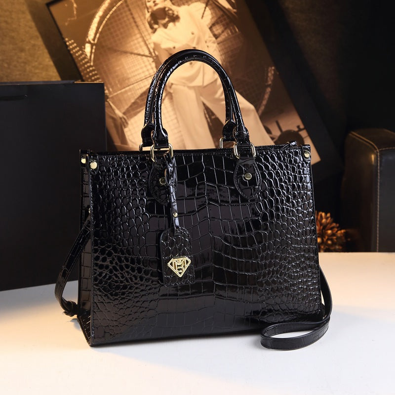 New Arrival Genuine Leather Croc-Effect Large Tote Bag for Women, A Fashionable Casual Crossbody Handbag with Large Capacity & Versatile Design