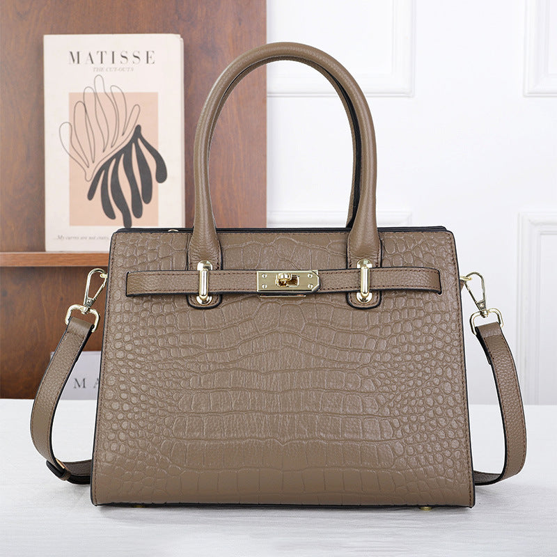 New Arrival Light Luxury Croc-Effect Tote Bag for Women, A Large Capacity Genuine Leather Shoulder Handbag with Versatile Commuter Design, Perfect for Work & Everyday