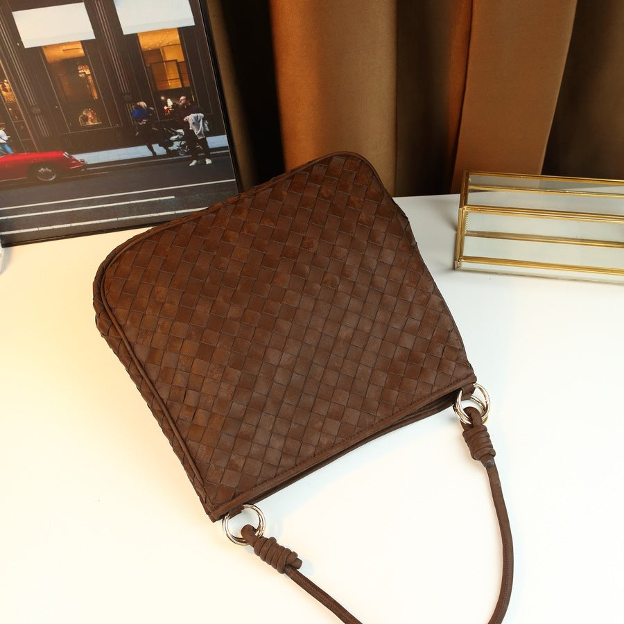 Vintage Woven Pillow Bag for Women Fall Winter Shoulder Crossbody Handbag, Premium Commuter Purse with Soft Textured Design