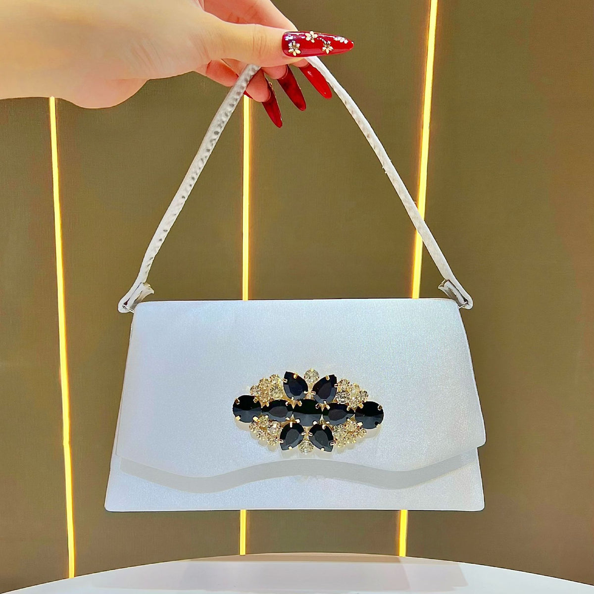 Elegant Rhinestone-Embellished Evening Bag for Women, A Unique Crystal-Studded Top-Handle Underarm Shoulder Purse with Boutique Design, Perfect for Formal Dresses Banquets Weddings & Special Occasions