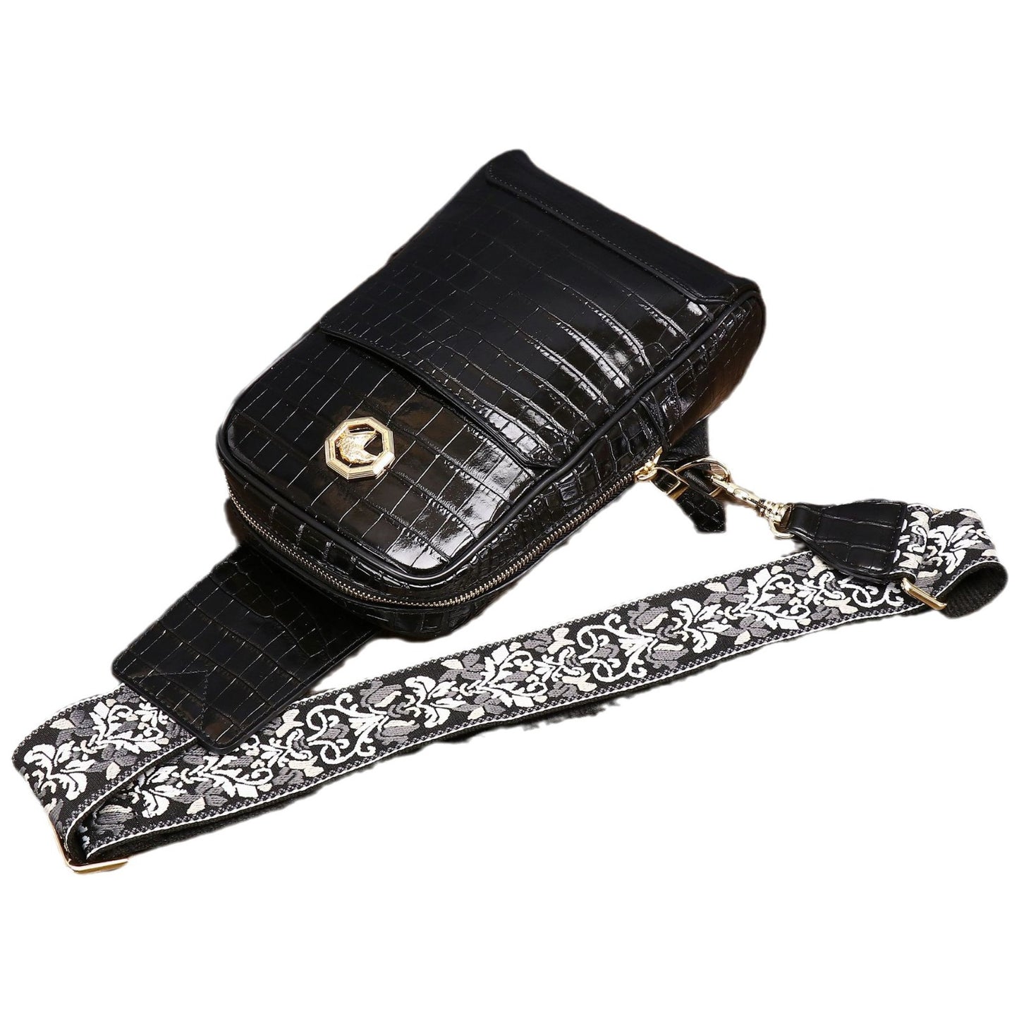 New Arrival Croc-Effect Chest Bag for Men, A Fashionable Crossbody Front Pack with Outdoor Casual Design
