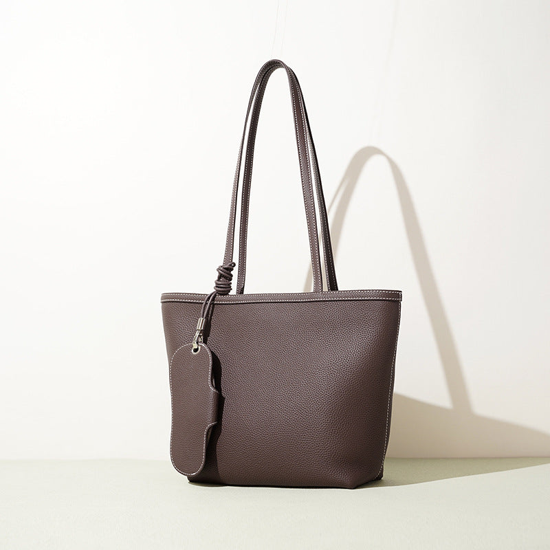 Niche Designer Large Capacity Tote Bag with Zipper, Top Layer Cowhide Shoulder Handbag, Perfect for School and Daily Commute for Women
