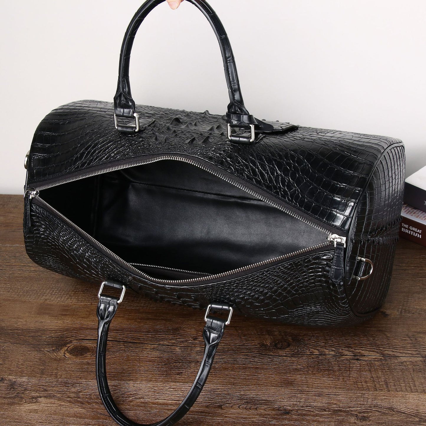 New Arrival Croc-Effect Large Travel Duffel Bag for Men, A Spacious Business Trip Carryall with Multi-Functional Top-Handle Design