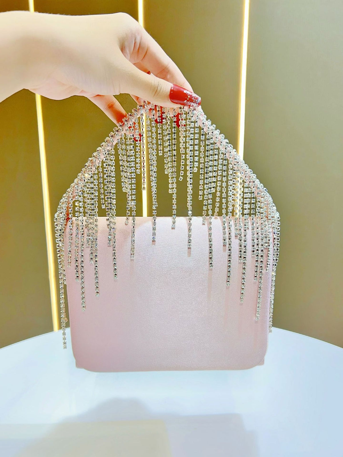 Women's Premium Evening Clutch, Glamorous Top-Handle Crossbody Shoulder Bag with Versatile Handheld Design, Elegant Purse