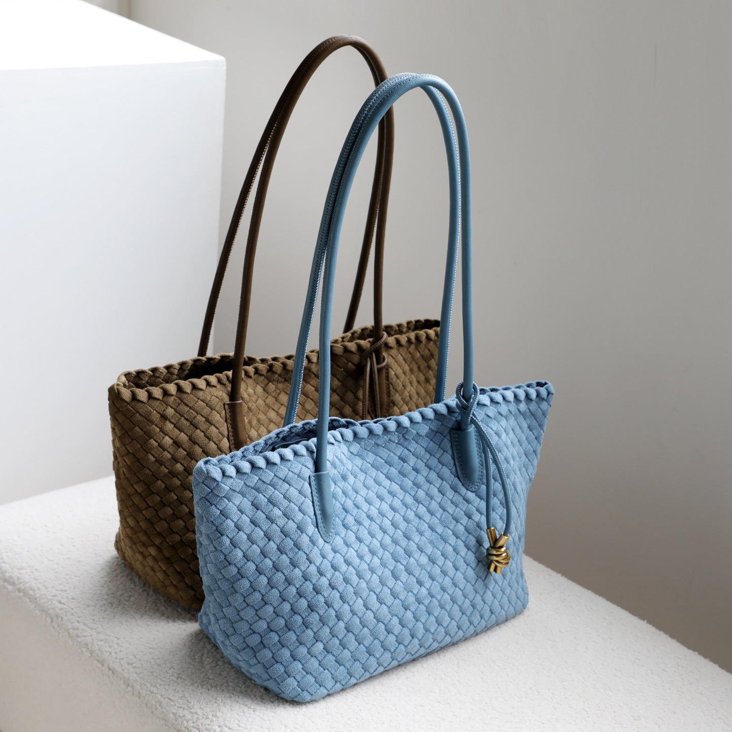 Velvet Woven Underarm Bag for Women Fall Winter Commuter Shoulder Handbag, Luxurious Textured Purse with Large Capacity Versatile Style