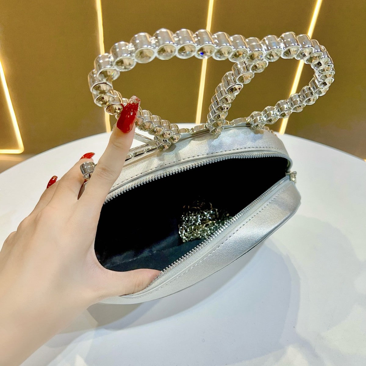 Women's Rhinestone-Embellished Butterfly Evening Clutch, Unique Trendy Glamorous Top-Handle Handbag with Premium Design, Fashionable Banquet Purse