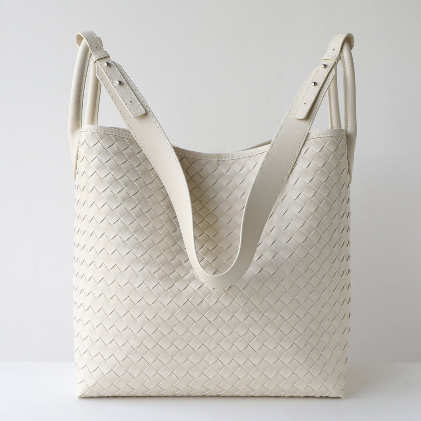 Handwoven Cowhide Hanging Basket Tote Bag for Women Large Capacity Relaxed Shoulder Handbag, Transformable Wing Purse with Artisan Craftsmanship
