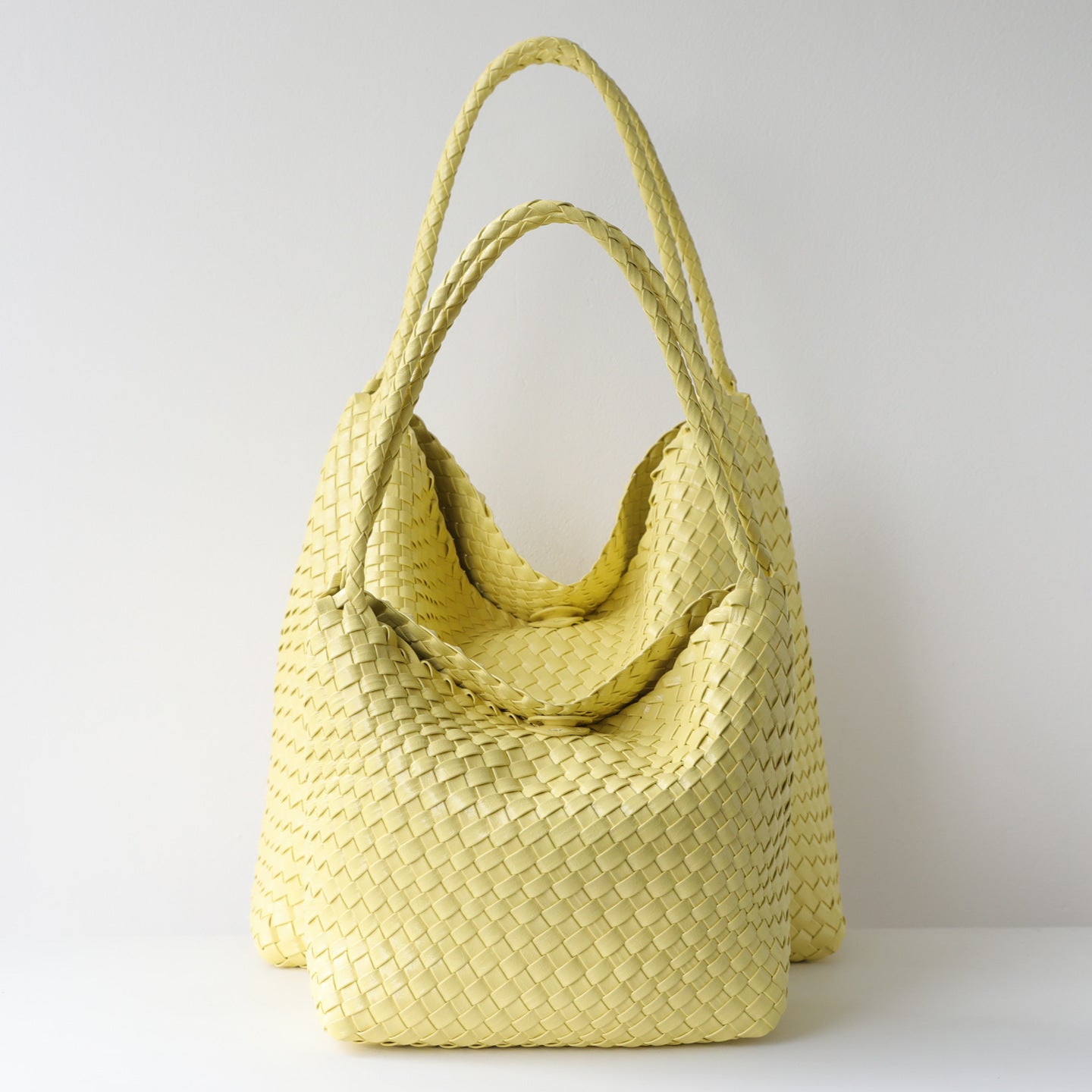 Handwoven Leather Tote Bag for Women Spring Summer Minimalist Large Capacity Shoulder Handbag, Soft Premium Purse with Artisan Craftsmanship
