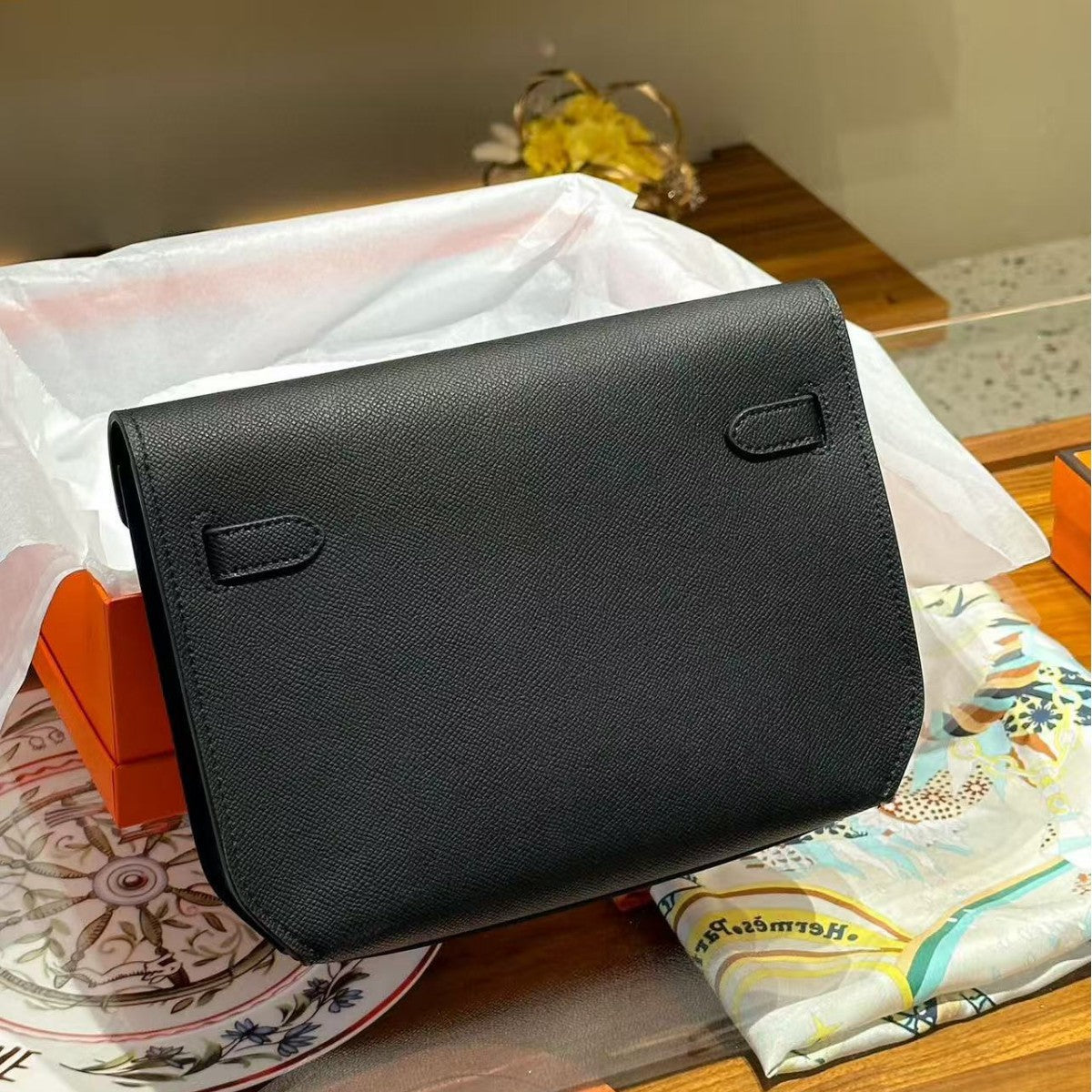 Genuine Leather Kelly-Style Messenger Bag for Women, 2025 Hermès-Inspired Palm Texture Lock Clasp Shoulder Crossbody Top Handle Purse, Trendy Casual Small Square Handbag for Ladies