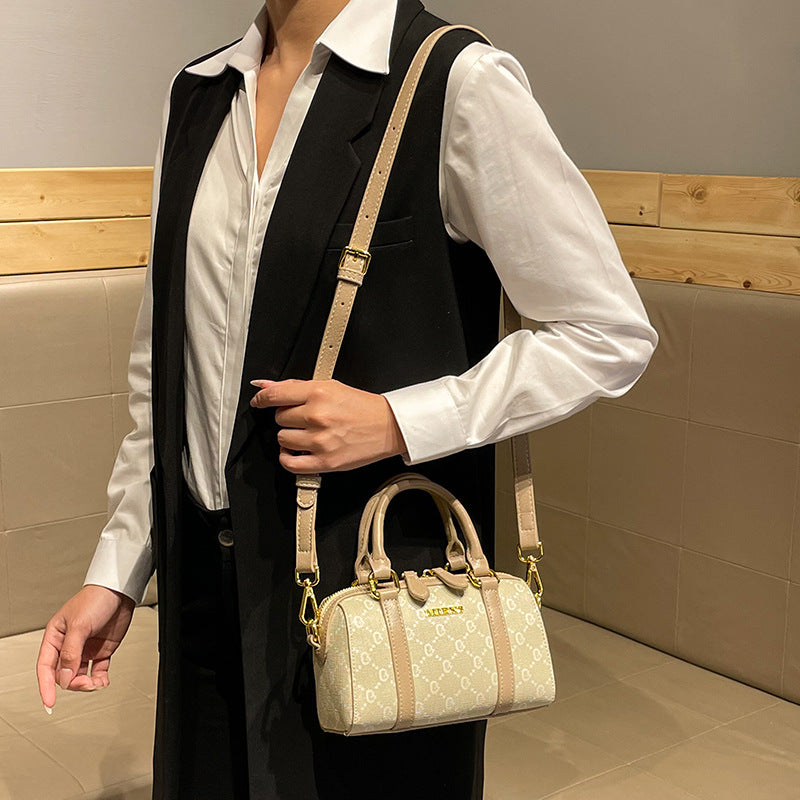 New Arrival Printed Pillow Bag for Women, Trendy Quilted Shoulder Crossbody Handbag with Top Handle, A Chic Everyday Essential