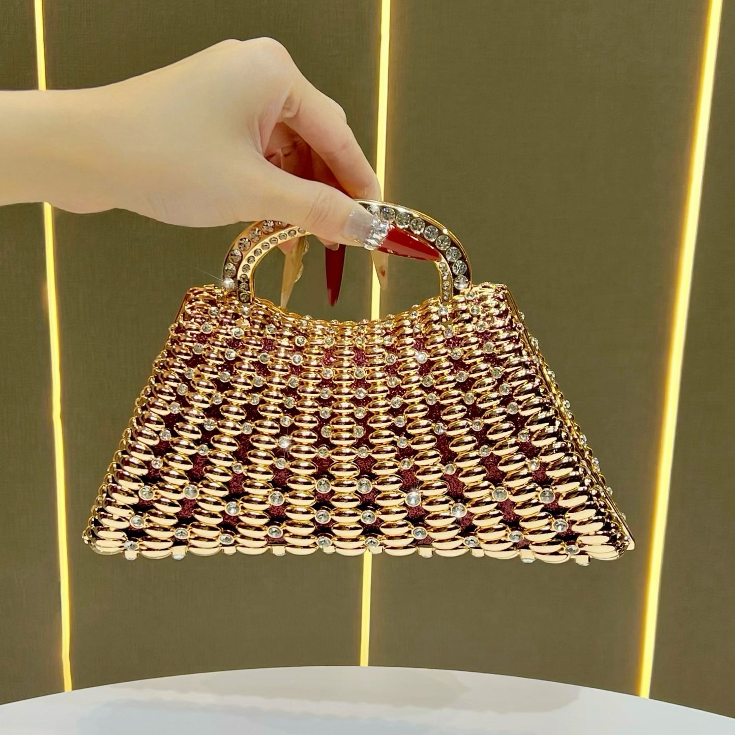 Exquisite Rhinestone-Embellished Evening Clutch for Women, A Light Luxury Crystal-Studded Top-Handle Handbag with Removable Crossbody Strap, Perfect for Banquets Weddings & Formal Events