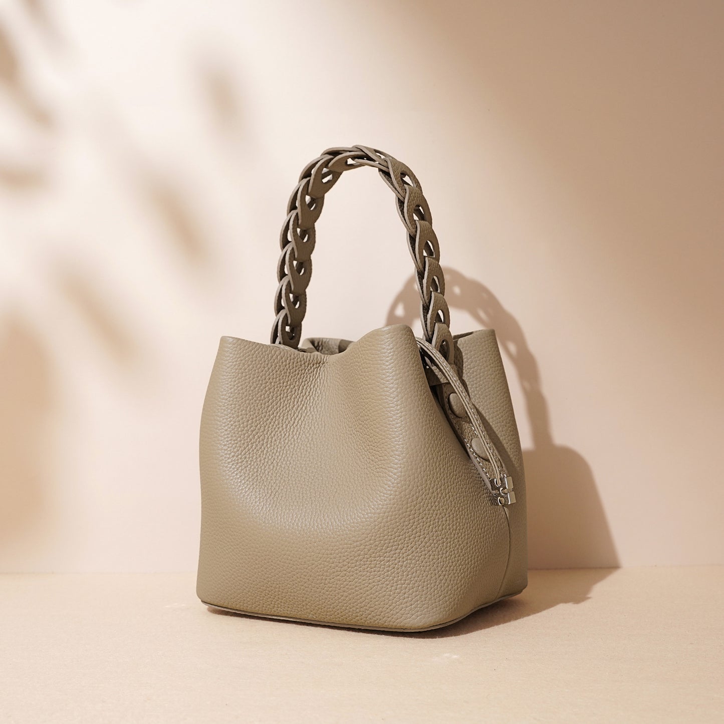 Genuine Top Layer Cowhide Bucket Bag for Women, Spring Elegant Commute Shoulder Crossbody Top Handle Purse, Versatile Everyday Handbag for Ladies