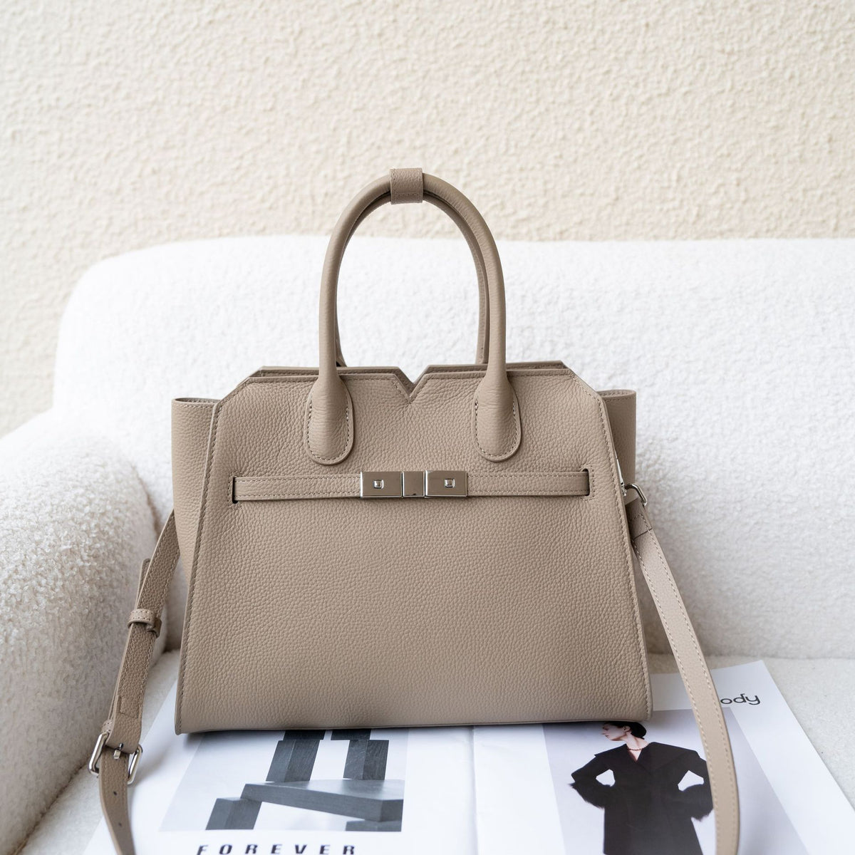 Chic Top-Layer Cowhide Leather Birkin-Inspired Wing Tote Bag for Women, Minimalist Shell Design Handbag with Light Luxury Feel, Spacious Top-Handle Purse for Everyday Style