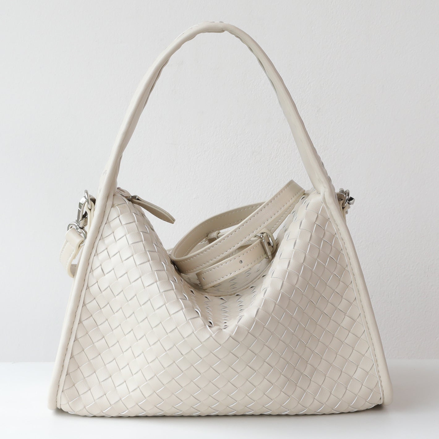 Handwoven Pillow Bag for Women Minimalist Commuter Shoulder Crossbody Handbag, Niche Versatile Purse with Artisan Texture