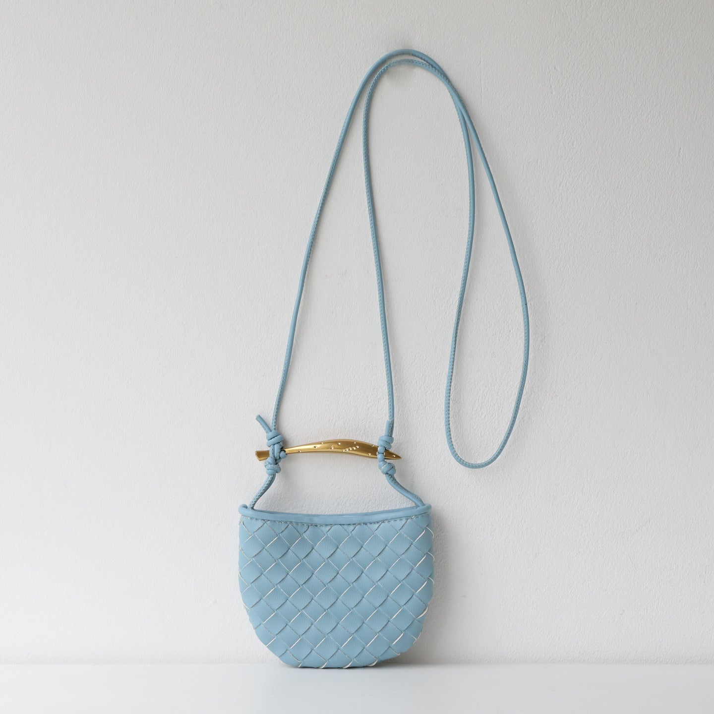 Handwoven Sardine Mini Lipstick Bag for Women Shoulder Handbag, Niche Fashion Purse with Unique Sculptural Design