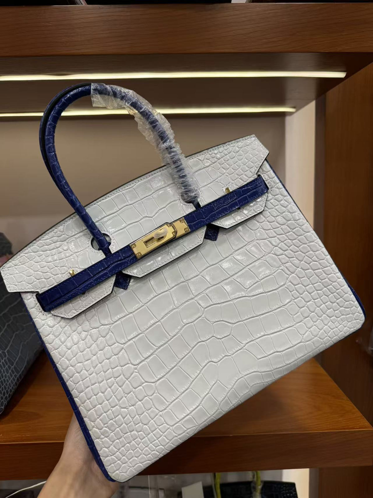 Genuine Leather High-Gloss Crocodile-Embossed Birkin-Style Bag for Women, Large Capacity Three-Color Patchwork Top Handle Purse, Premium Handbag for Ladies