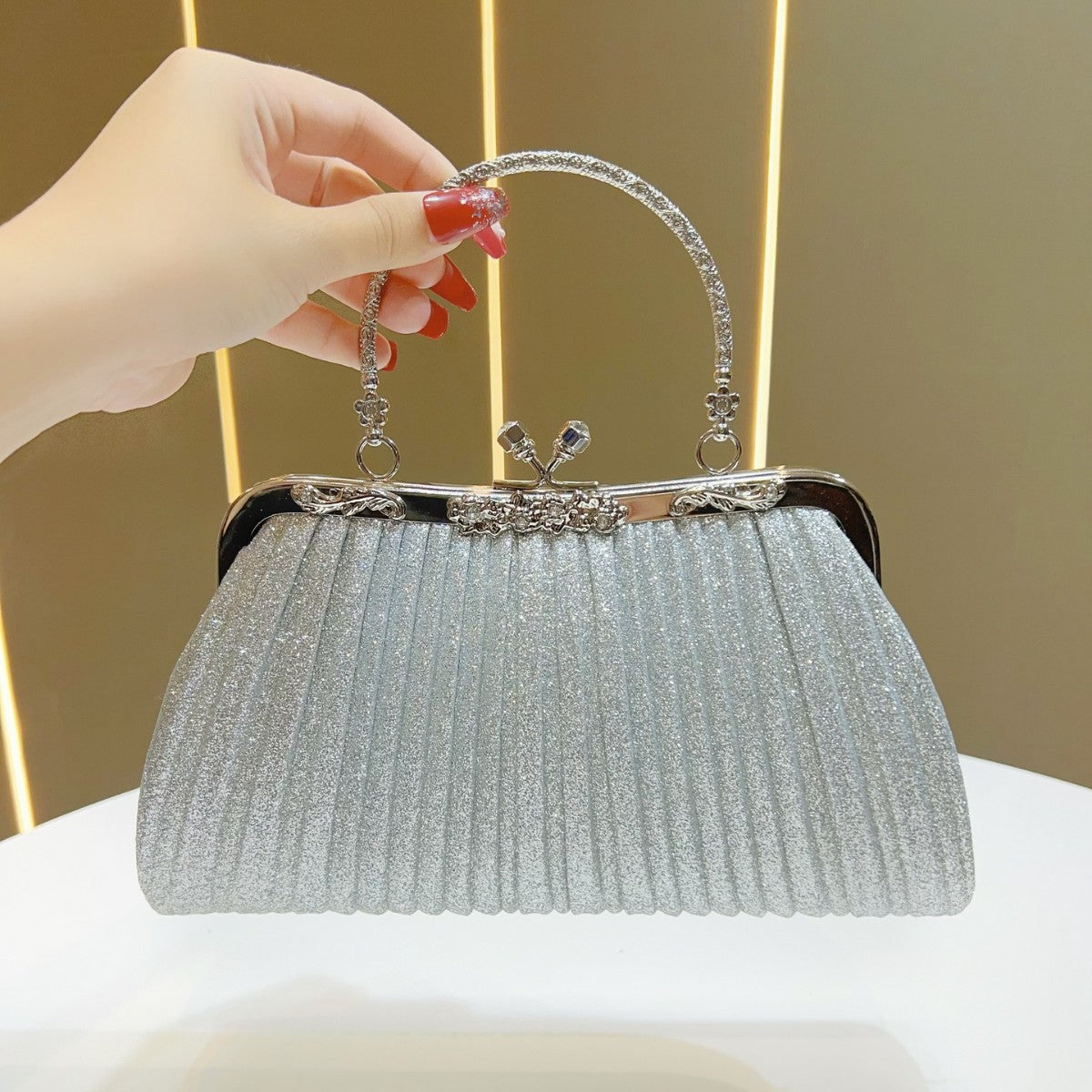 Elegant Pleated Banquet Bag for Women, A Luxurious Top-Handle Evening Handbag with Premium Sophisticated Design, Perfect for Special Occasions