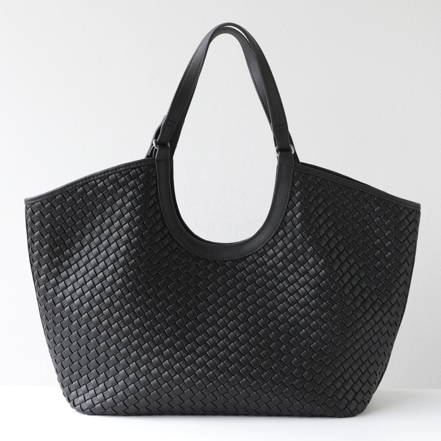 Woven Tote Bag for Women Large Capacity Relaxed Commuter Shoulder Handbag, Premium Versatile Purse with Natural Textured Design
