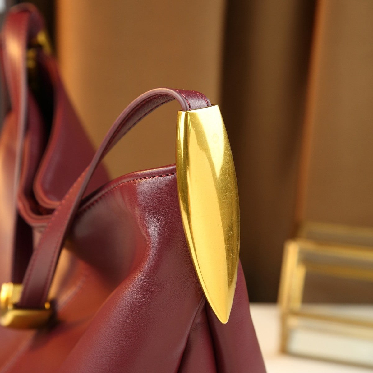 Maillard Style Bucket Bag for Women Large Capacity Fall Shoulder Handbag, Elegant Solid Color Purse for Everyday Going-Out