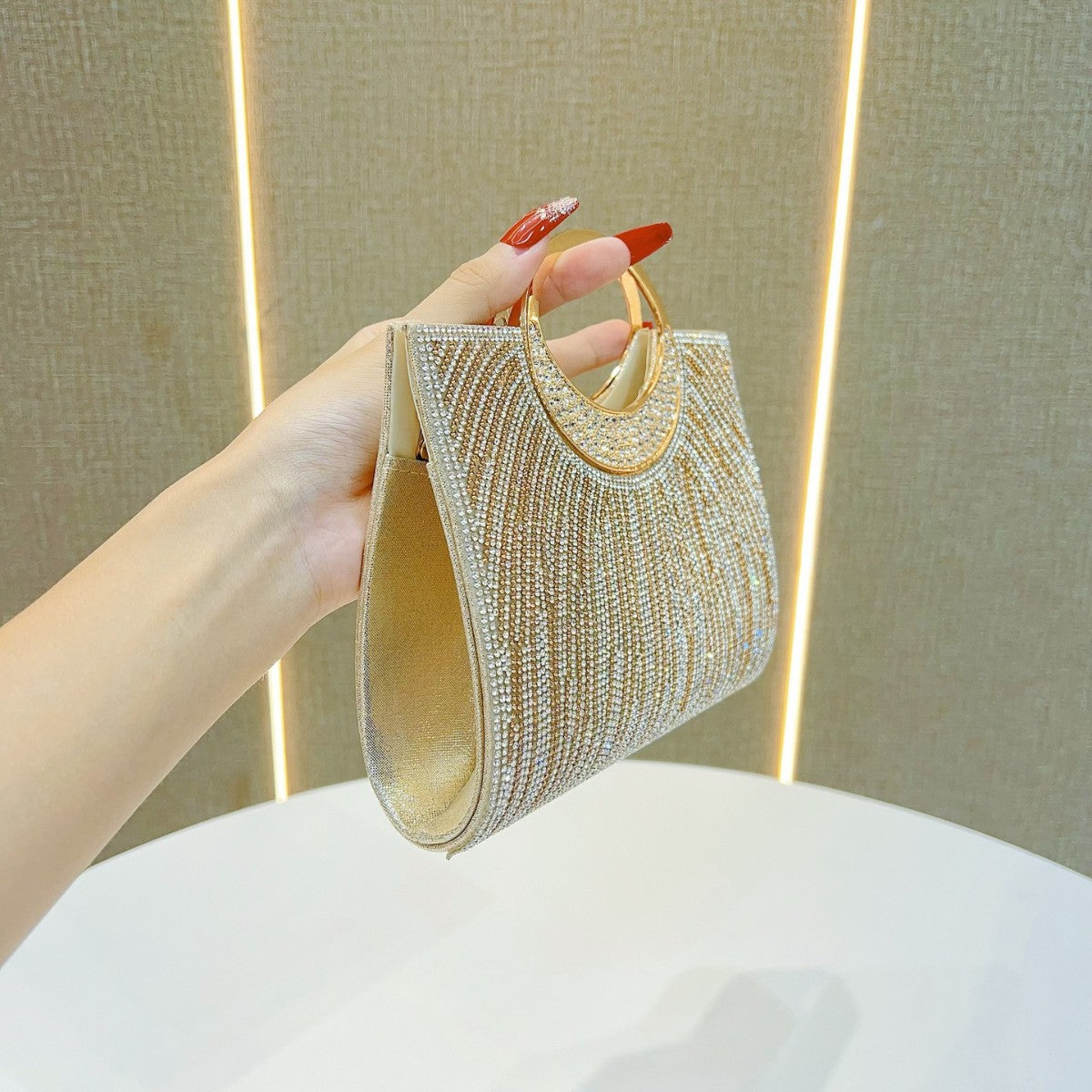 Dazzling Rhinestone Embellished Evening Bag for Women, A Sparkly Top-Handle Crossbody Shoulder Handbag Perfect for Wedding Bridesmaid Banquets & Formal Dresses
