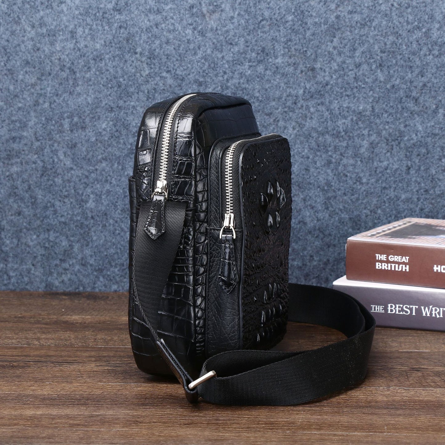 New Arrival Croc-Effect Genuine Leather Small Shoulder Bag for Men, A Fashionable Crossbody Mini Backpack Perfect for Outdoor Business & Casual Use